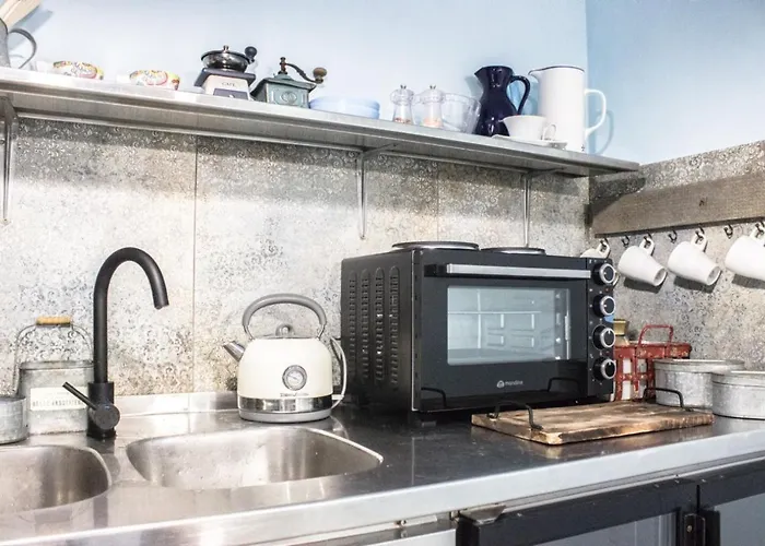 Sweet Country 포즈난